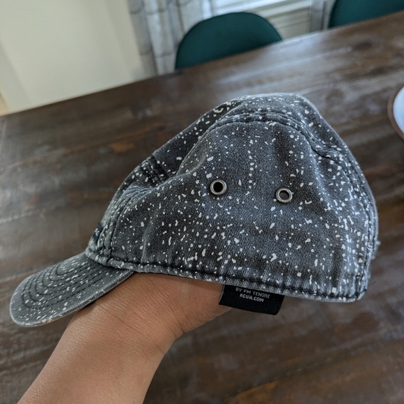 Distressed Look RVCA 100% Cotton Adult One Size Fits All Adjustable Cap - Picture 13 of 14